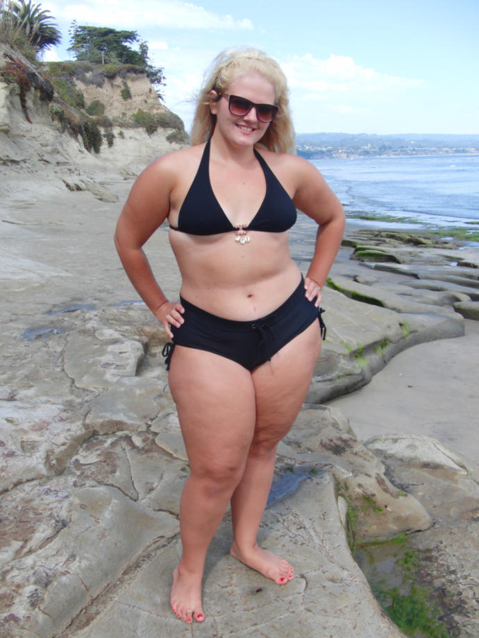 Opinions on having sex with a girlfriend whose thighs look smaller in clothing than when she’s naked (when you see she has thunder thighs)?