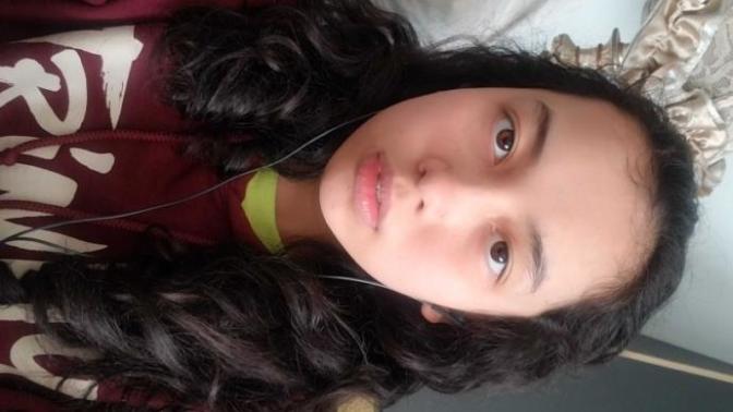 My friend says my sister will look like her when she grows up Note: the girls are wearing makeup my sister isn't?