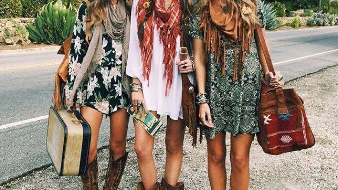 What style of clothing do guys like on girls?