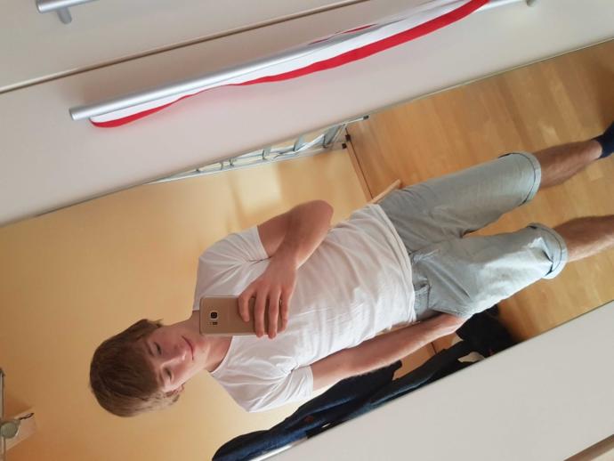 What do you think about my looks??