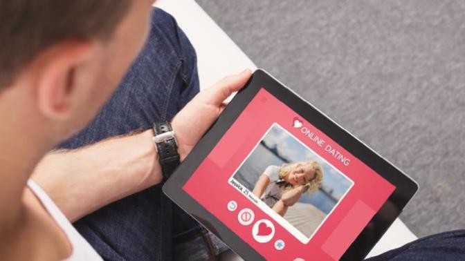Is online dating considered desperate?