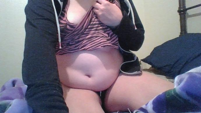 Would you date a girl that was kind of chubby/had a beer belly?