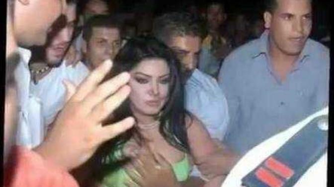 Girls, do you enjoy being grabbed or pressed in public?