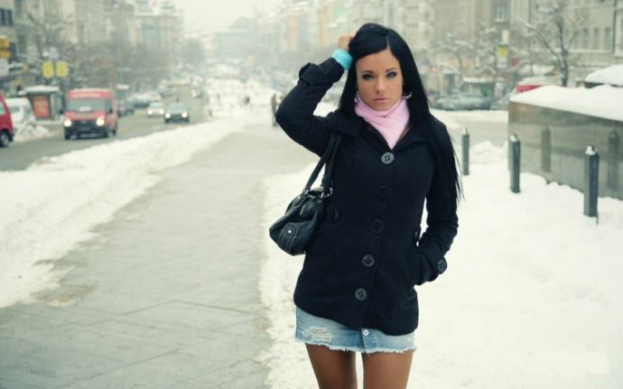 Girls, why do you go outside in cold with bare legs and/or no coat??