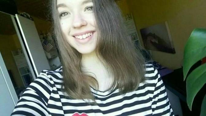 What colours and what hair color would look good on me?