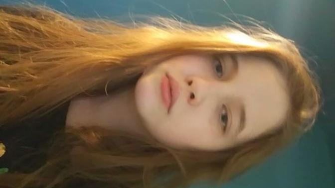 What hairstyle would fit my face the best?
