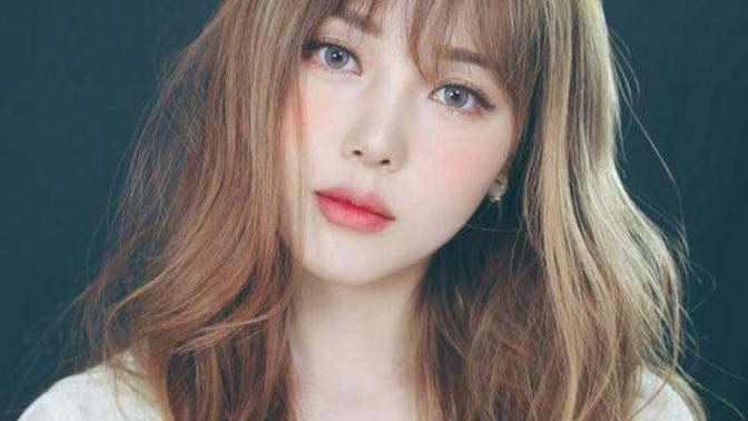 GUYS: Do you like girls who have a "doll"' beauty?