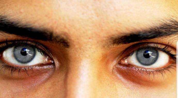 Which eye color is the most attractive to you?
