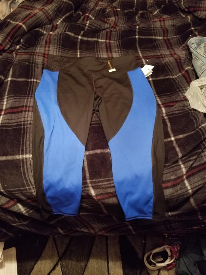 What do you think about men wearing tights/yoga pants?