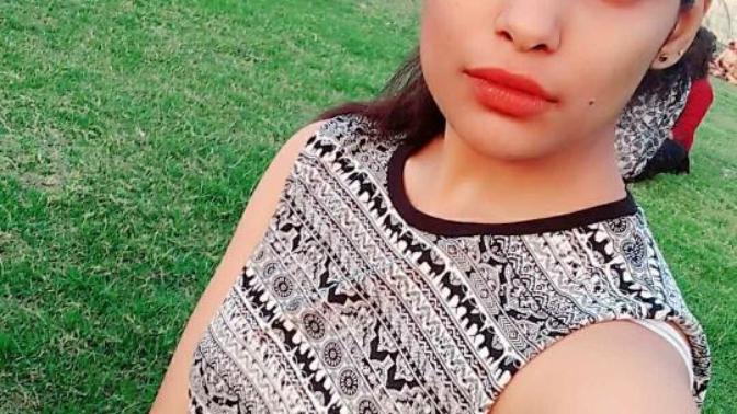 How should I make guys notice me more?