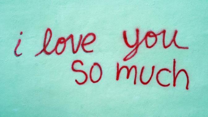 If a guys "love you" early into the relationship, is this a bad sign?