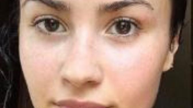 Do Guys prefer girls natural makeup or Glam?