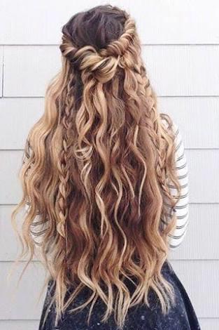Which hairstyle is best for prom ( i dont want to go to stuctured)?
