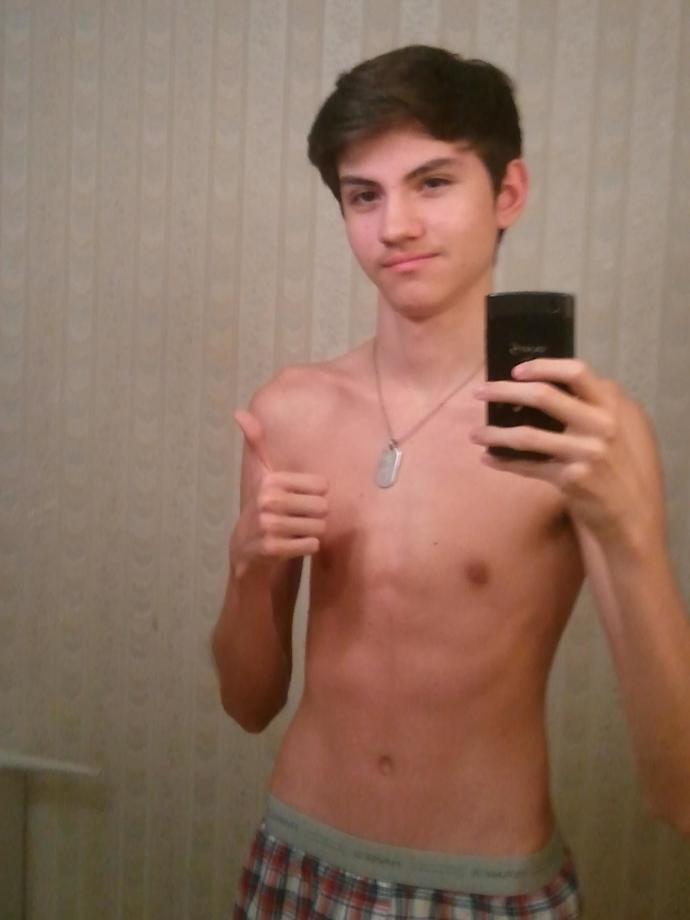 Girls, which body type is your favorite on a guy? Guys, which body type do you want to have?