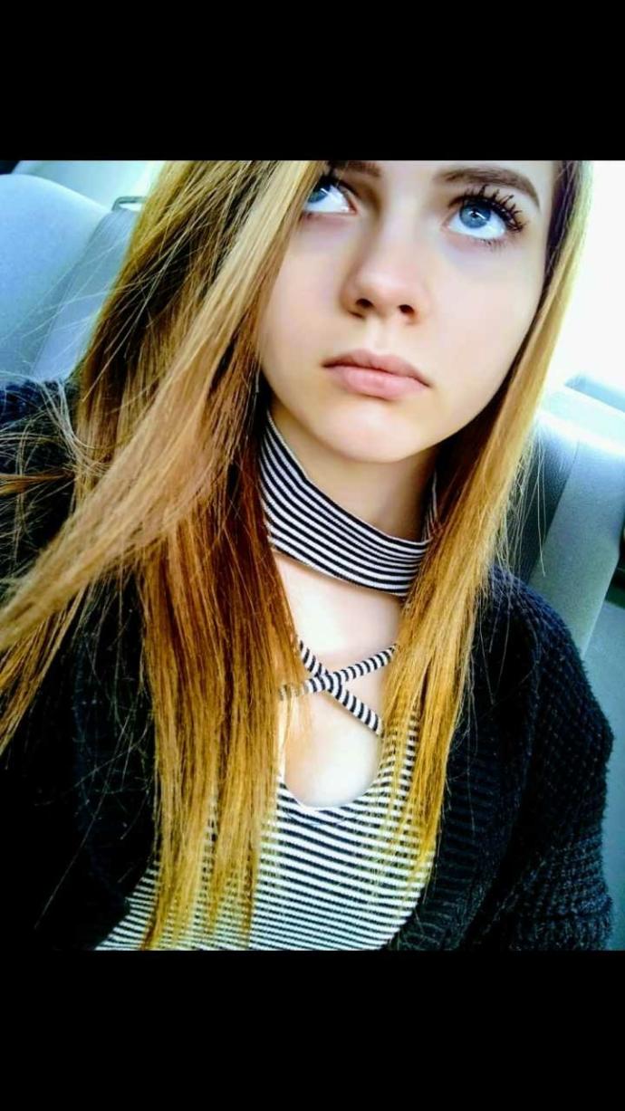 What color should I dye my hair?