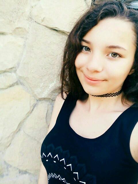 Natural look or makeup?