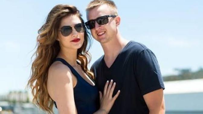 Guys, how would you feel if your girlfriend posted a pic with her ex-boyfriend in which she's leaning against him and touching his chest?