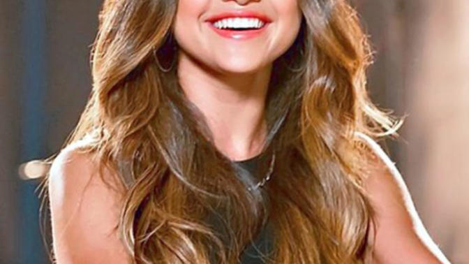 Who’s prettier: Selena Gomez or Demi Lovato?