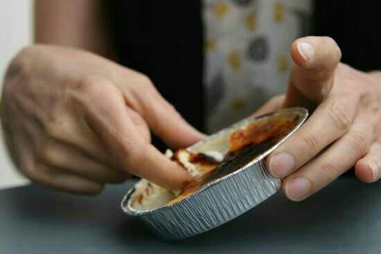 Do you eat with your hands?