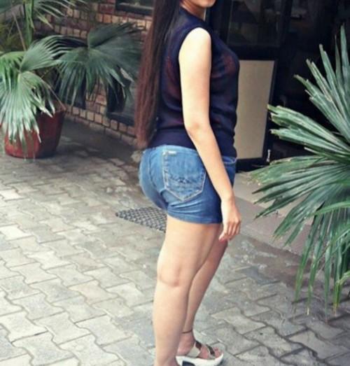 On a scale of 0-10, how much will u give for this sexy pose?