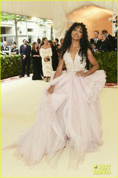 Which celebrity do u think rocked the red carpet for MET GALA 2018???