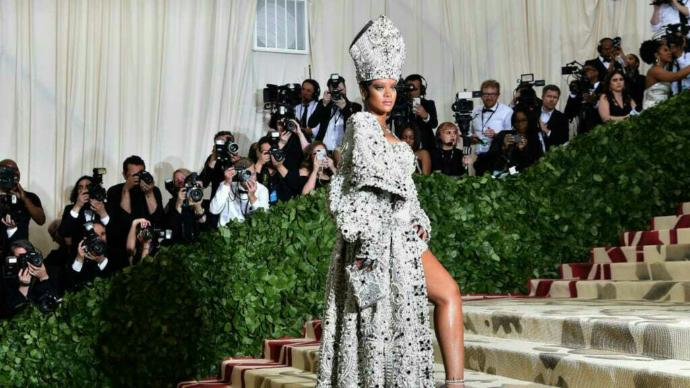 Which celebrity do u think rocked the red carpet for MET GALA 2018???