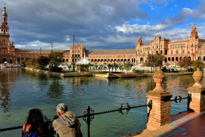 Is it worth getting dual citizenship with Spain and the US if you are an American college Engineering graduate?