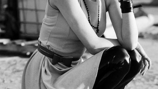 Girls, Why don’t more women wear latex?