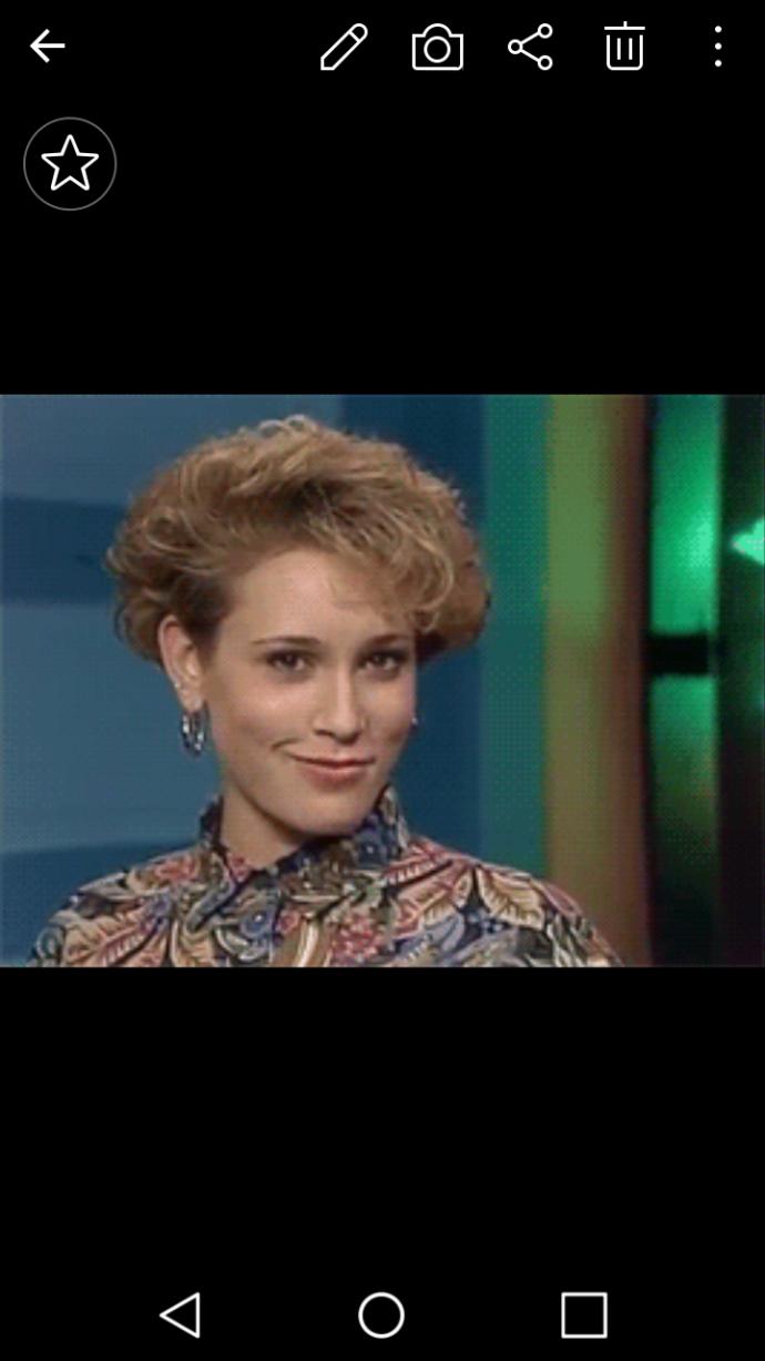 Does anybody know this actress from 80s teen show?