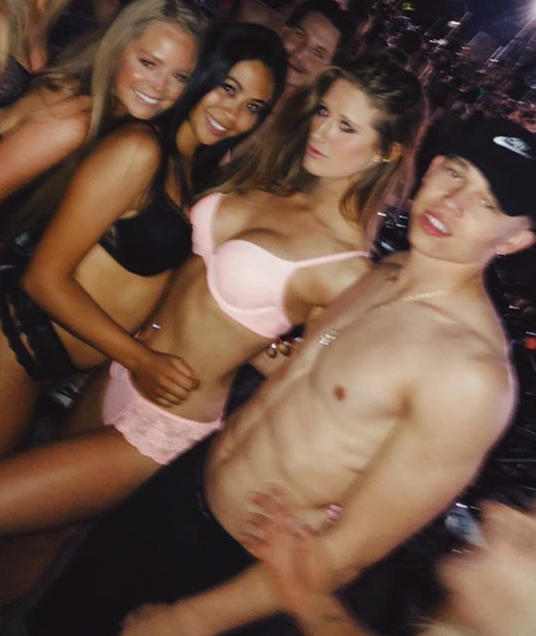 Is this a hot or slutty photo to post on social media?