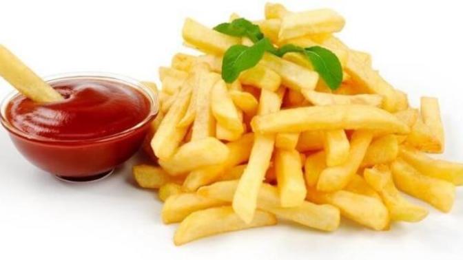 Which is the "correct" way to eat fries with ketchup?