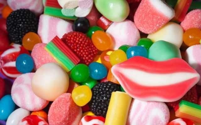 What is your go 2 favorite Candy?