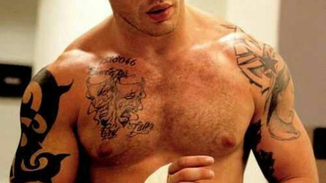 Girls, are guys who get into fights hotter?