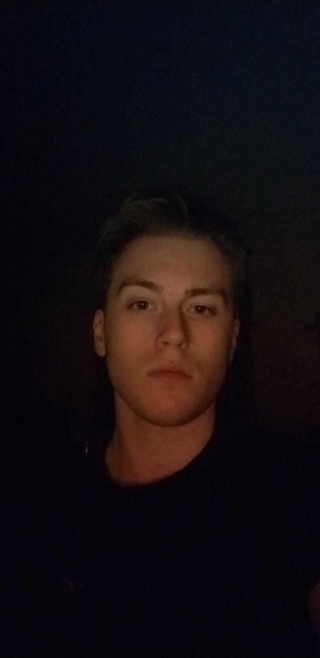Uhh how do I look and rate me pls I'm an attention hor bruh so pls give a brotha some love or imma hunt you down and destroy your bloodline biatch?