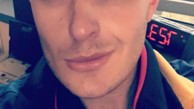 Girls, Is this guy attractive? Girs?