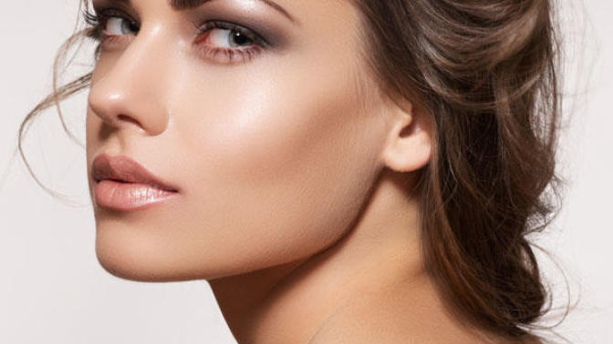 Is it a turn off when a girl has a chiseled jawline?