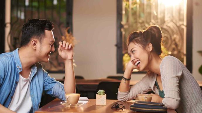 What happens on a first date?