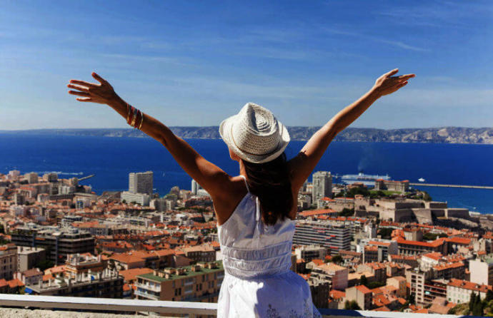 Would you rather be a full time traveler or have a home but go on vacations regularly?