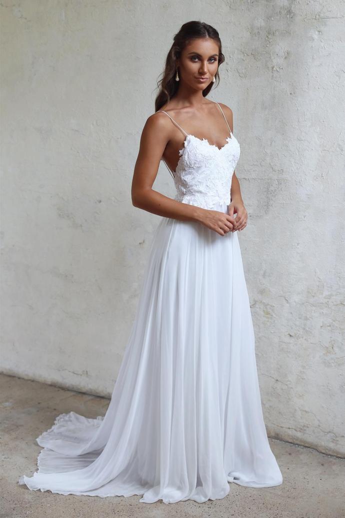 Do you like this simple wedding dress?