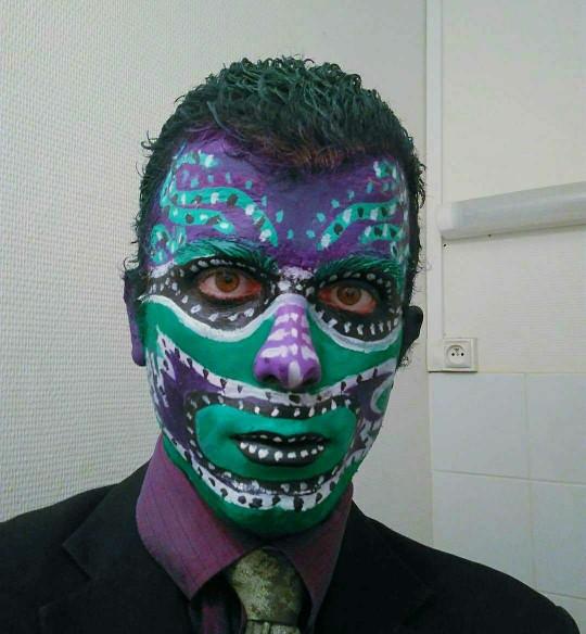 I painted my face. Do you like it? (see details)?