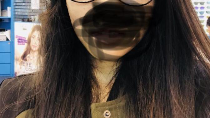 Do huge glasses on a girl turn you off?