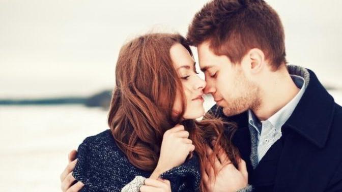 How long does the honeymoon phase of a relationship usually last?
