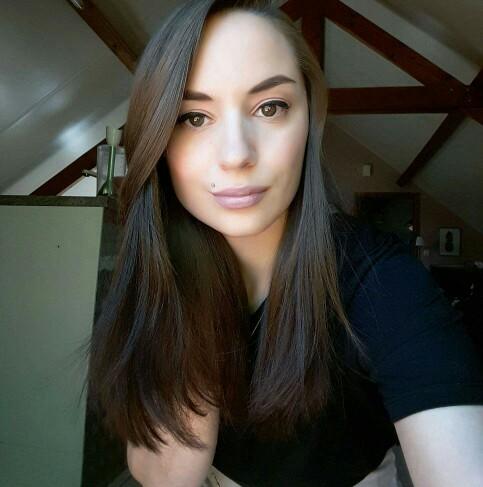 People always mistake me for my sister?