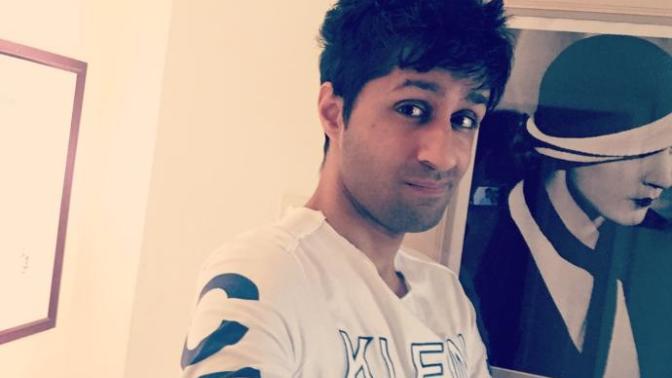 How would you rate me on looks (See picture)?
