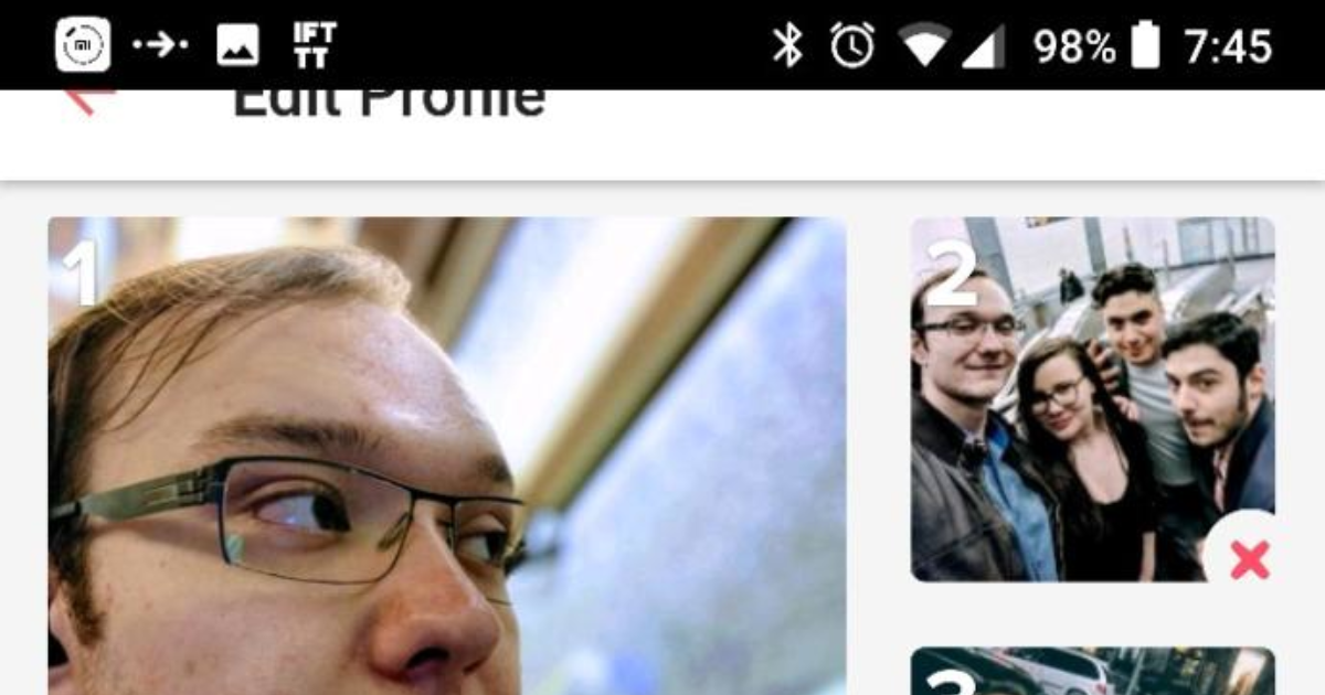 I think im pretty good looking, but I get no likes on tinder! Why