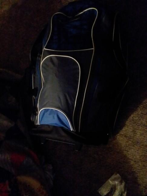 Would the airport tsa let u carry these items on the carry on if it is in a bag?