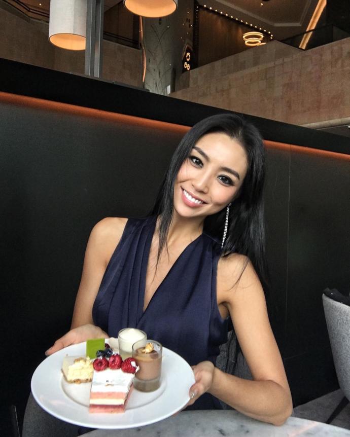 Do most Korean Women sun tan as well as Sewhee Cho? Which way is she more attractive?