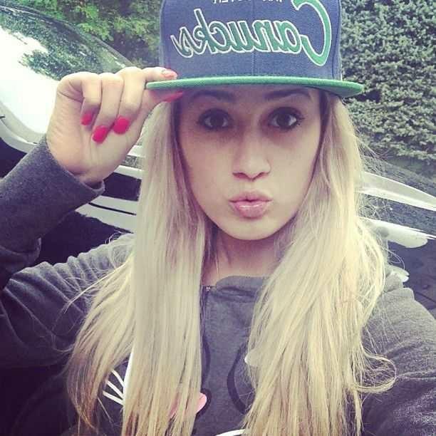 Duck face/lips, cute or nah?
