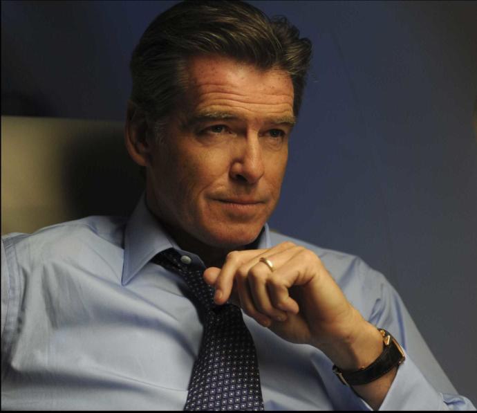 Go girls/women think Pierce Brosnan was/is hot?