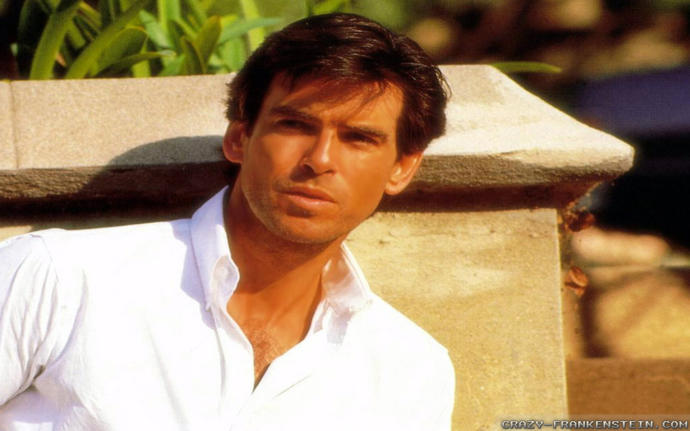 Go girls/women think Pierce Brosnan was/is hot?
